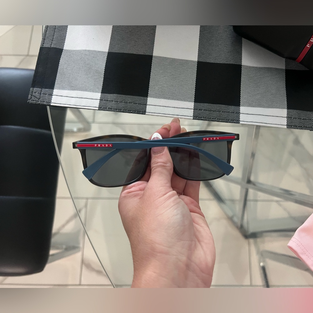 Mens Prada Linea Rosa sunglasses - Picture 9 of 10